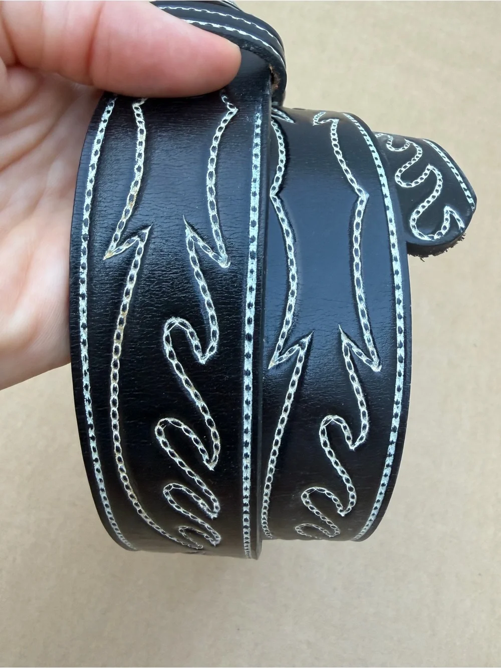 Vintage Top Grain Cowhide Western Belt Size 32 Floral Oval Buckle Black Leather